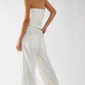 NWT Free People To The Sky Parachute Pants size Small Nilla Cream white